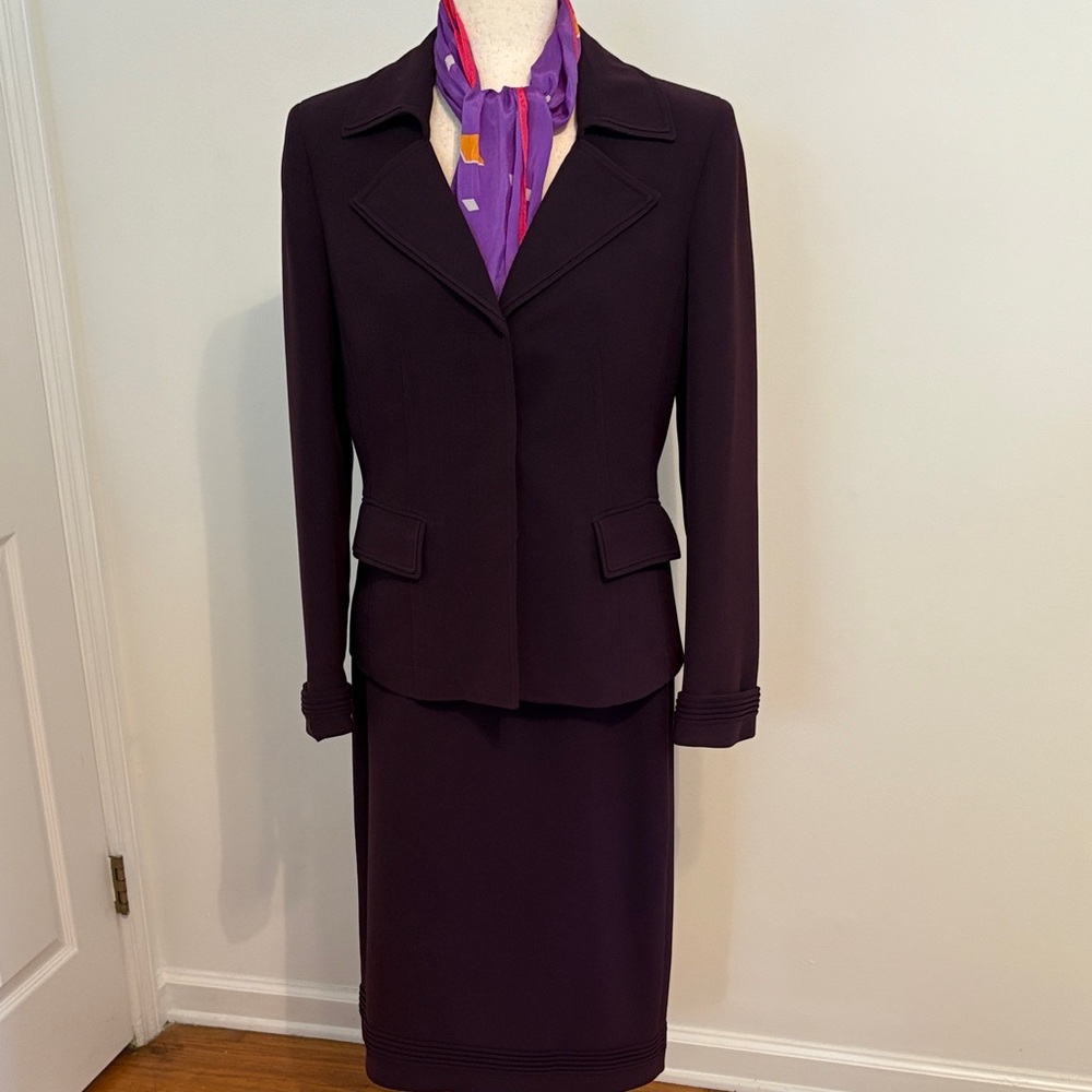 Albert Nipon Suit - EUC